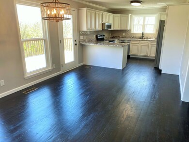 Dining/Kitchen