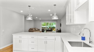 15 Palmer St unit 10, Cos Cob, CT 06807 - photo 2