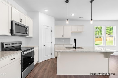 92 W Coulter Ct, Selma, NC 27576 - photo 3