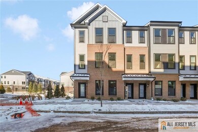 101 Sadie Cir, New Brunswick, NJ 08901 - photo 2