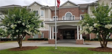 324 Glenburney Dr unit 104, Fayetteville, NC 28303 - photo 3