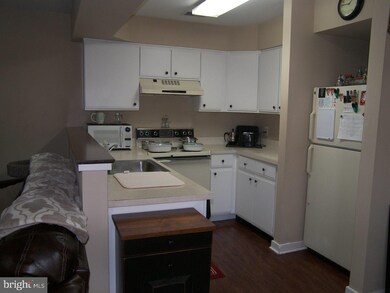 1 Center St unit 1, Doylestown, PA 18901 - photo 3