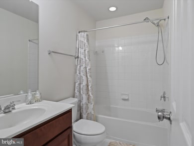 42721 Ogilvie Square, Ashburn, VA 20148 - photo 6