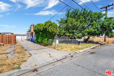 37851 5th St E, Palmdale, CA 93550 - photo 5