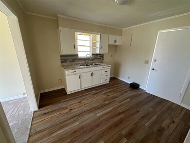 1103 S State St, Decatur, TX 76234 - photo 5