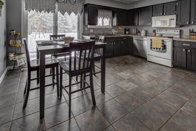 9-Kitchen