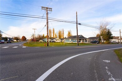 208 Front St, Sumas, WA 98295 - photo 3