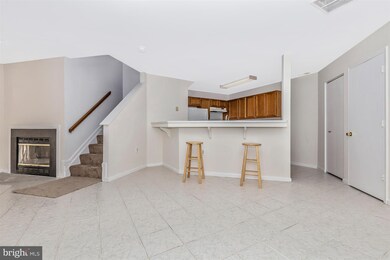 2616 Warren Way unit 3-3, Frederick, MD 21701 - photo 6