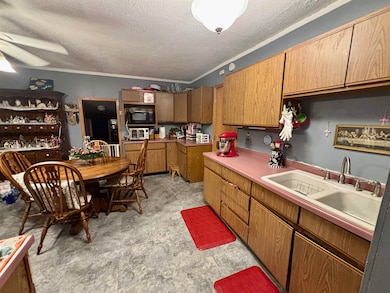 407 Rockport Rd, Janesville, WI 53548 - photo 4