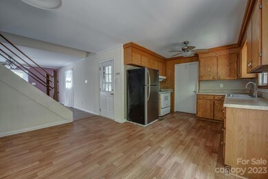 1046 Manchester Dr, Shelby, NC 28152 - photo 6