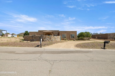 5091 Vista Chico Loop, Las Cruces, NM 88012 - photo 2