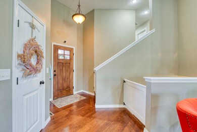 811 E Roubidoux St, Nixa, MO 65714 - photo 2