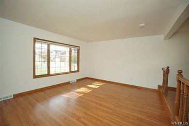 976 Thomas Fox Dr E, North Tonawanda, NY 14120 - photo 6