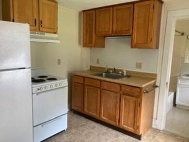 85 Cross St unit 85, Franklin, MA 02038 - photo 2