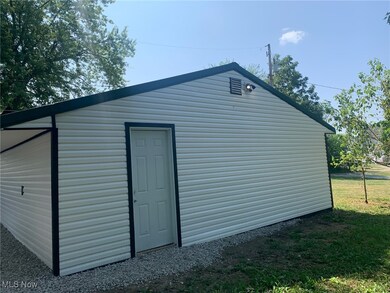 238 High St SW unit 3A, Carrollton, OH 44615 - photo 6