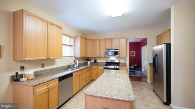 11009 Grassy Knoll Terrace, Germantown, MD 20876 - photo 5