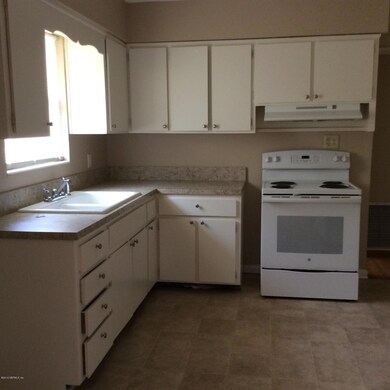 6332 Romilly Dr, Jacksonville, FL 32210 - photo 6