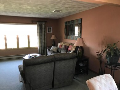 430 Thomas Dr, Dunmore, PA 18512 - photo 6