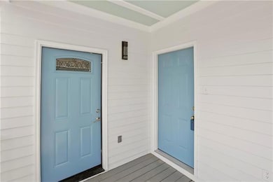 2726 Upperline St, New Orleans, LA 70115 - photo 2