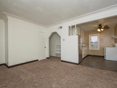 416 E Diehl Ave, Des Moines, IA 50315 - photo 5