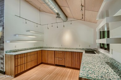 08 Kitchen