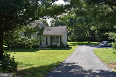 5704 Hodges Rd, Sykesville, MD 21784 - photo 2