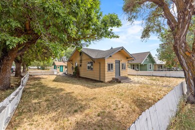 1545 Lakeview Ave, Klamath Falls, OR 97601 - photo 3