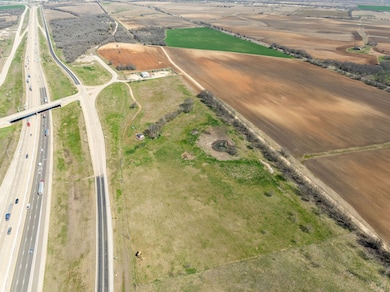 364 Interstate 35, Abbott, TX 76621 - photo 5