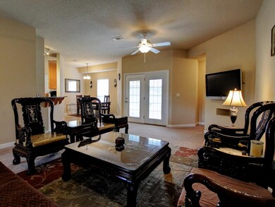 5229 Moore Loop