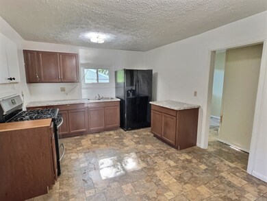 2911 S Franklin St, Muncie, IN 47302 - photo 7