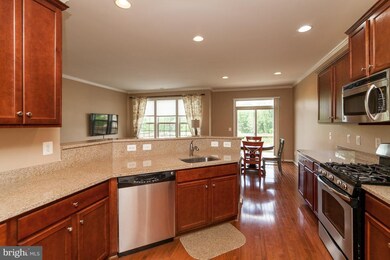 42592 Chisholm Dr, Broadlands, VA 20148 - photo 5
