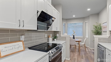 18010 NE 94th Ct unit 2, Redmond, WA 98052 - photo 6