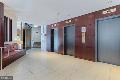 Carriage House unit 619, Washington, DC 20037 - photo 7