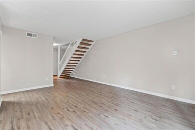 6701 Dickens Ferry Rd unit 91, Mobile, AL 36608 - photo 2