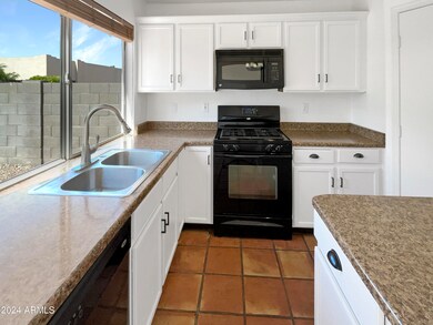 717 E Saragosa Ct, Chandler, AZ 85225 - photo 6