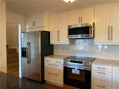 19 Shadowbrook Ln unit B, Smithfield, RI 02917 - photo 7