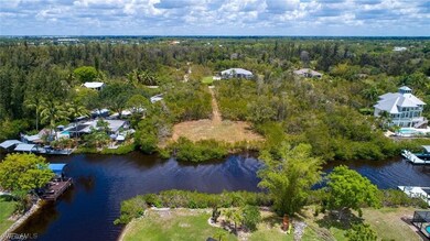 18326 Pioneer Rd, Fort Myers, FL 33908 - photo 4