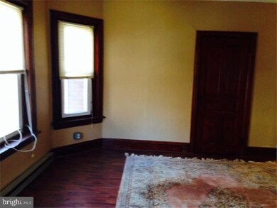 438 W 4th St unit 2ND FL, East Greenville, PA 18041 - photo 6