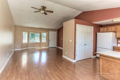 3245 SW Obsidian Ave, Redmond, OR 97756 - photo 7