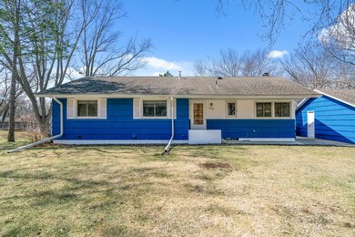 5208 Birch Rd, Minnetonka, MN 55345 - photo 2