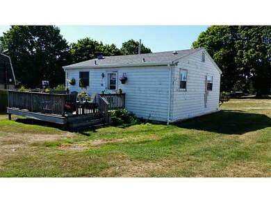 22 Forest Ave, Middletown, RI 02842 - photo 4