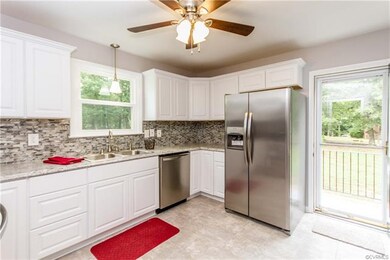 813 Old Wagner Rd, Petersburg, VA 23805 - photo 6