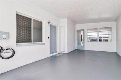 250 Rosery Rd NW unit 300, Largo, FL 33770 - photo 5