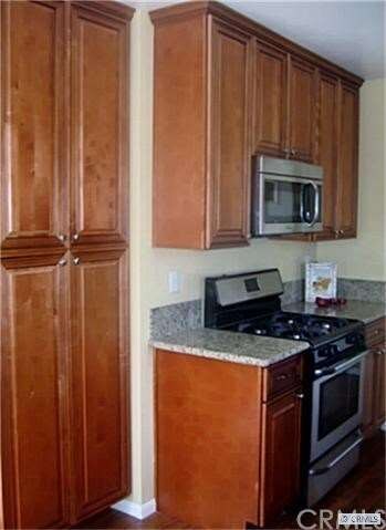 self closing drawers