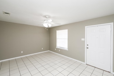 8911 Mcpherson Rd unit 2D, Laredo, TX 78045 - photo 4