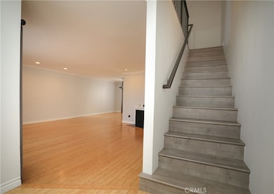 9402 Via Yolanda, Burbank, CA 91504 - photo 5