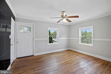 5103 60th Ave, Hyattsville, MD 20781 - photo 3