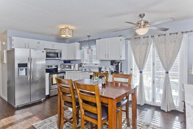 34 Brighton St, Springfield, MA 01118 - photo 3