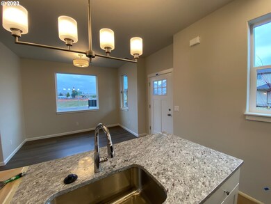 1886 SE Hankel St unit 16, Dallas, OR 97338 - photo 4