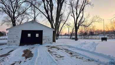 1541 Atokad Dr, South Sioux City, NE 68776 - photo 3